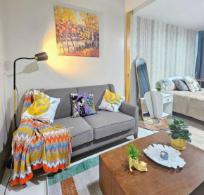 BGC One Uptown 1 BR w WiFi Picasso inspired
